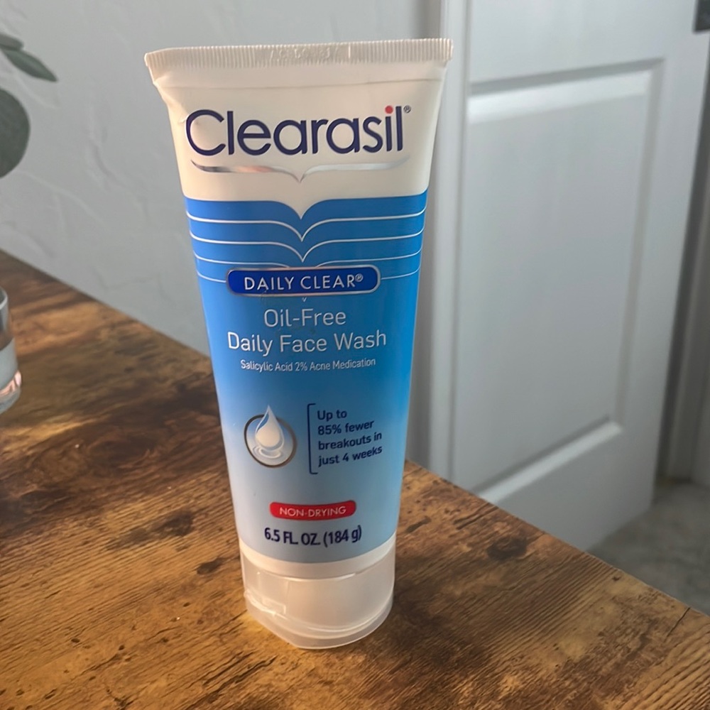 Clearasil oil free daily face wash